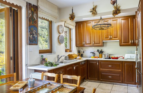 Kato Amiantos Villa | Idyllic Troodos Riverside Cottage with Breakfast and Kitchen