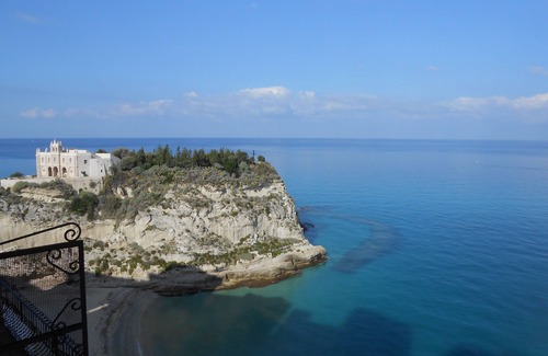 Ricadi Villa | Sea View Villa with Pool in Tropea - Guest Rated 9.8