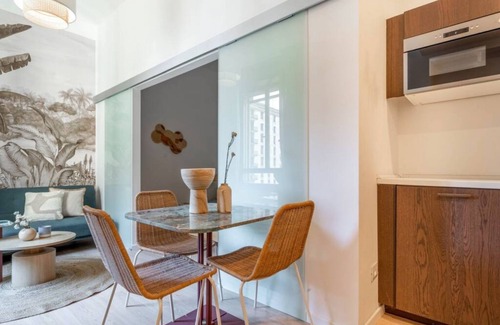 Lazzaretto Apartment | New Tropical Flat in Porta Venezia with Spa and Breakfast