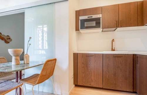 Lazzaretto Apartment | New Tropical Flat in Porta Venezia with Spa and Breakfast