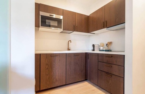 Lazzaretto Apartment | New Tropical Flat in Porta Venezia with Spa and Breakfast