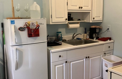 El Cid Cottage | Charming Tropical Cottage in Palm Beach Historic District