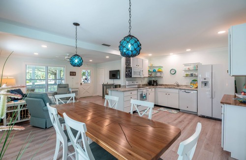 Vero Beach House | Unforgettable Tropical Retreat with Pool and Ocean Views