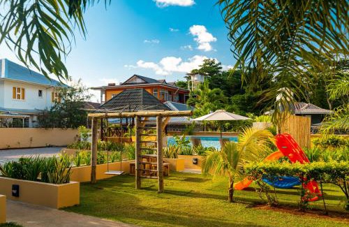 Beau Vallon Apartment | Idyllic Tropical Hideaway with Ocean Views & Pool Access