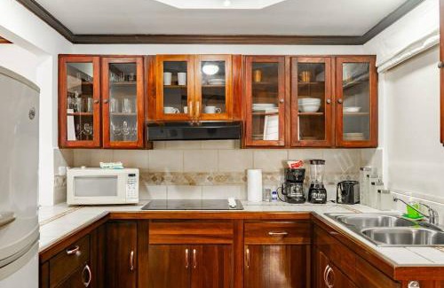Damas Apartment | Family-Friendly Tropical Oasis with Pool & Pet Amenities