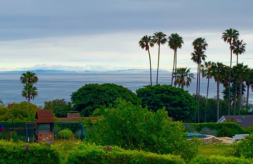Eastern Malibu House | Oceanview Malibu Retreat with Heated Pool & Spa