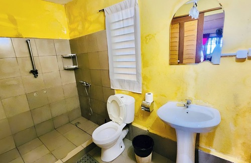 Ambondrona Hotel | Idyllic Tropical Paradise Nosy Be with Ocean View Dining