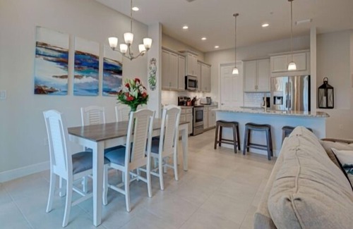 Cape Haze House | Discover Tropical Paradise with Oceanfront Pool Access