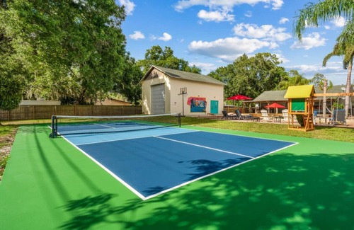 June Park House | Idyllic Beachfront Retreat with Pool, Spa & Pickleball