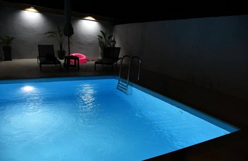Rafina Apartment | Tropical pool house in rafina