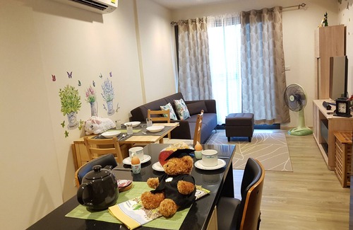 Cha-am Condo | Tropical Rain Condo: Escape to Oceanfront Paradise