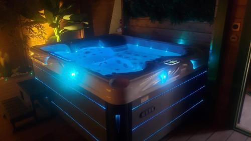Provin House | Unwind at Tropical Spa: Perfect for Relaxation & Dining