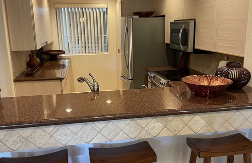 Airport Area Condo | Elegant Resort Retreat with Spa & Pool at Newport Beach