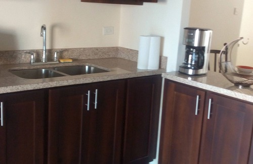 Mammee Bay Estates House | Relaxing Tropical Vibes in Ocho Rios with Pool & Breakfast
