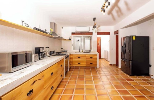 Punta Cancun Villa | Tropical villa with private pool