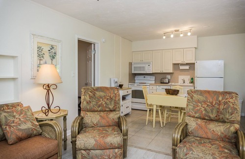 Venice House | Family-Friendly Tropical Villas with Oceanfront Views