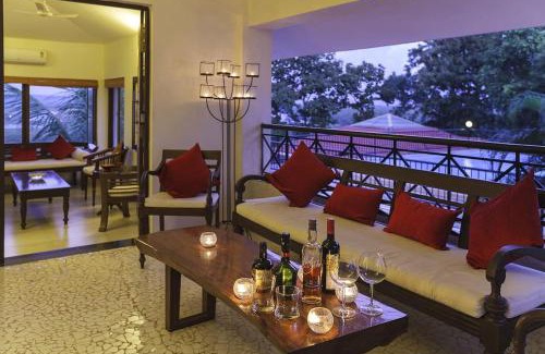 Britona Villa | Discover Tropical Woods: 7BR Villas with Private Pool