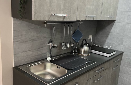 Sant'Anna Apartment | Tropicana home holiday home a stone's throw from the sea