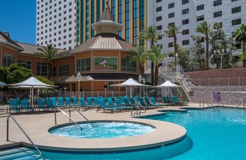 Laughlin Resort | Relax at Tropicana Laughlin: Oceanfront Bliss Awaits