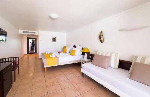 Gros Raisins Apartment | Experience Tropical Bliss at Tropicanavibes - Vue Mer