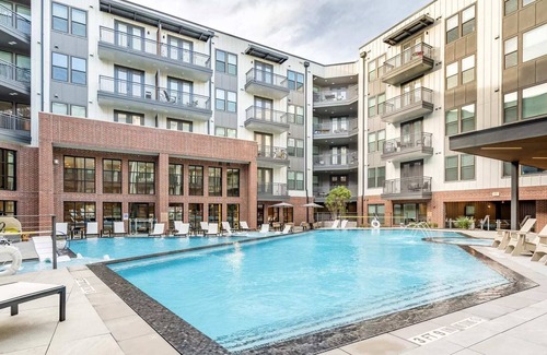 Hancock Apartment | Troubadour Landing #458 I Modern 1 Bed Apt in Austin
