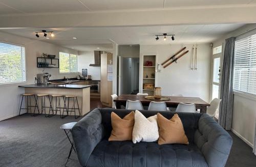 Turangi House | Trout Retreat - Family-Friendly Haven in Turangi Tongariro