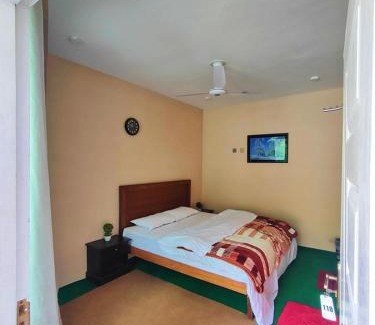 Skardu Hotel | Trout Villa: Family-Friendly Getaway with Dining Options