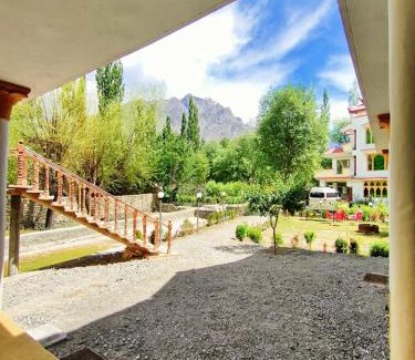 Skardu Hotel | Trout Villa: Family-Friendly Getaway with Dining Options