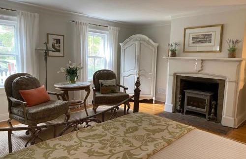 Harpers Ferry Apartment | Trouvaille House Suite 1 Provence Suite