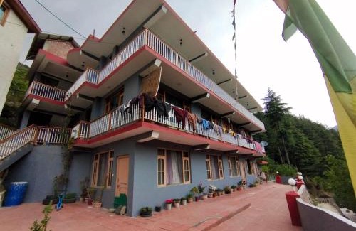 Simsa Village Hotel | TRPOTELS Kanyal Road AT Manali
