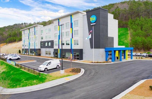 Cartersville Hotel | Discover Tru By Hilton Cartersville: Family Friendly Retreat