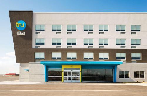 Cedar Rapids - Iowa City Hotel | Pet-Friendly Stay at Tru By Hilton Cedar Rapids Westdale