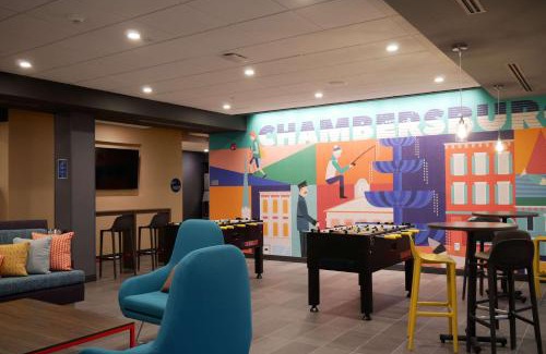 Chambersburg Hotel | Unmatched Comfort at Tru By Hilton Chambersburg - 9/10 Rated