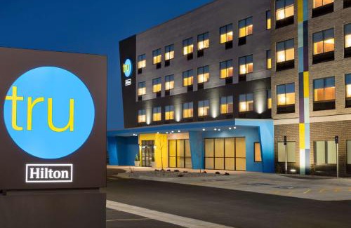 Cheyenne Hotel | Discover Tru By Hilton Cheyenne with Ocean View Amenities