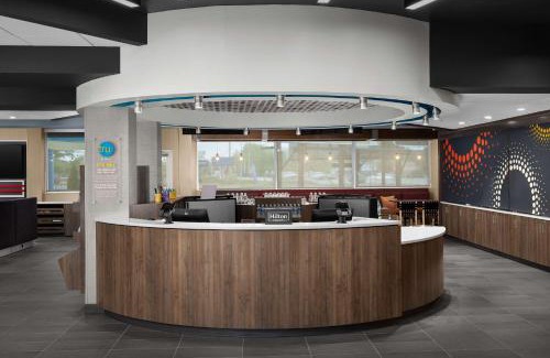 Summit Station Hotel | Discover Tru By Hilton Columbus East Broad with Pool Access