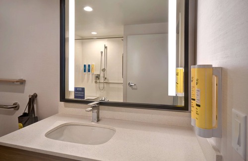 Concord Hotel | Comfortable Stay at Tru by Hilton Concord with Great Amenities