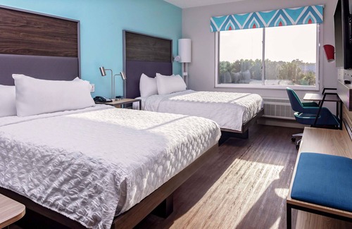 Crossett Hotel | Guest Rated 8.8: TRU By Hilton Crossett with Pool & Spa