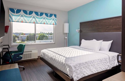 Crossett Hotel | Guest Rated 8.8: TRU By Hilton Crossett with Pool & Spa