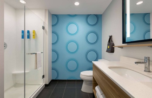 Easton Hotel | Discover Tru By Hilton Easton, PA - Rated 9.2/10!