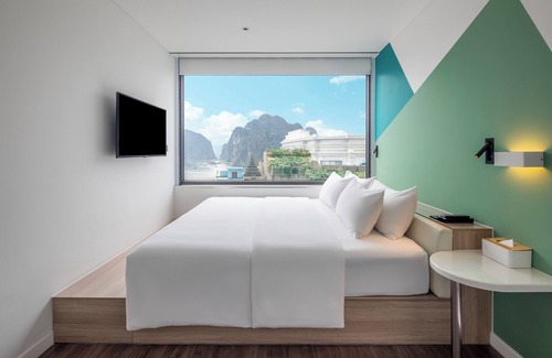 Hon Gai Hotel | Discover Sojo Hotel Ha Long: Family-Friendly & Accessible