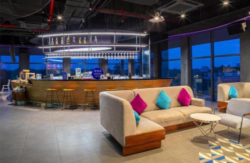 Vi Thanh Hotel | Discover SOJO Hotel Hau Giang: 4-Star Family-Friendly Stay