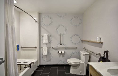 Huber Heights Hotel | Eco-Friendly Comfort at Tru by Hilton Huber Heights