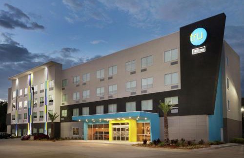 Lake Charles Hotel | Explore Tru By Hilton Lake Charles: Family-Friendly Stay