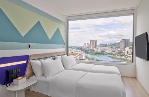 Lao Cai Hotel | Discover SOJO Hotel Lao Cai: 4-Star Comfort & Family Friendly