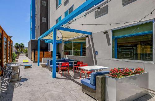 Lathrop Hotel | Family-Friendly Stay at Tru By Hilton Lathrop, Rated 8.4/10