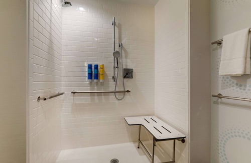 Wilmington Hotel | Discover Tru By Hilton Leland Wilmington: Pet-Friendly Comfort