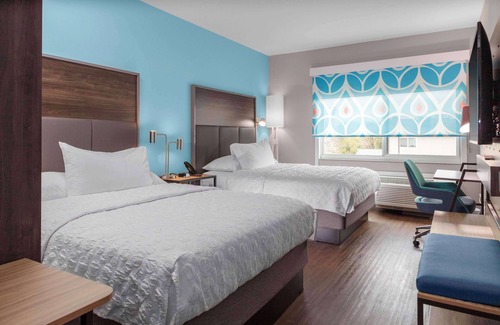 Manteca Hotel | Discover Tru By Hilton Manteca: Rated 9.4 with Great Amenities