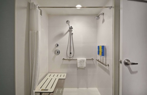 Mason Hotel | Discover Tru by Hilton Mason Kings Island: 8.6/10 Rated Stay