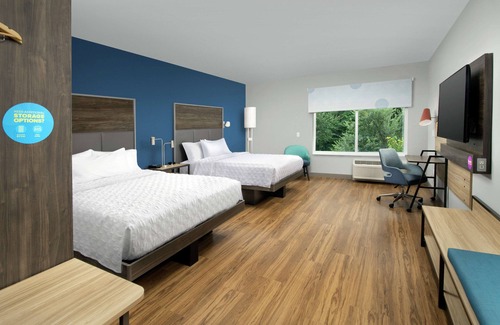 Mount Pleasant Hotel | Discover Tru by Hilton Mt Pleasant Charleston with Pool & Dining