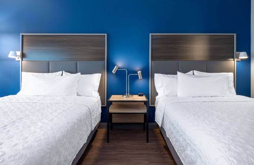 Naperville Hotel | Discover Tru by Hilton Naperville Chicago: Guest Rated 8.8/10